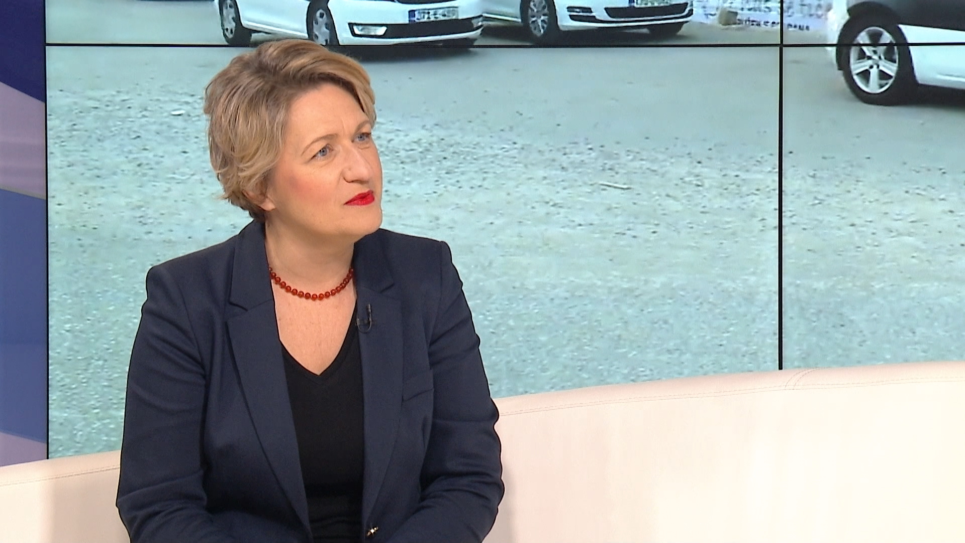 sa-amna popovac-clf-230120.10_31_48_20.Still001