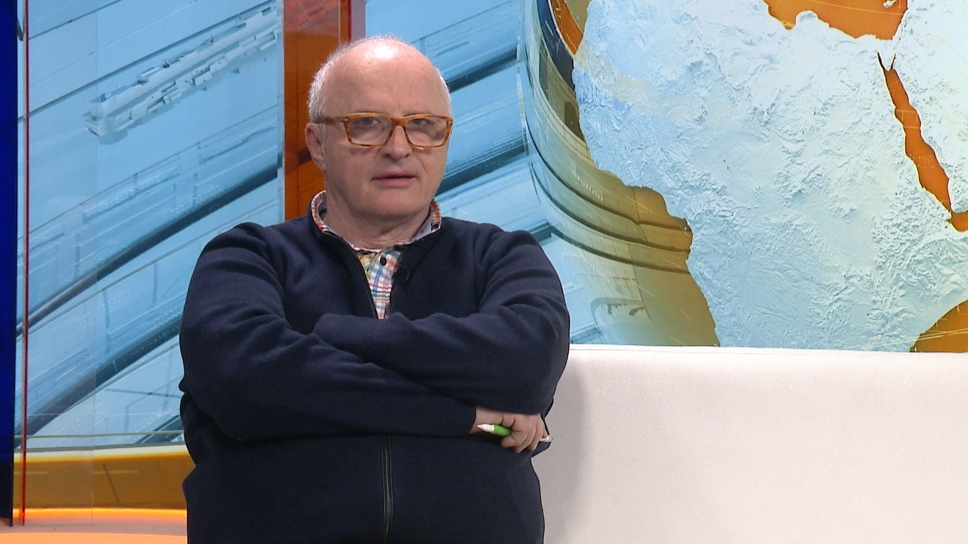 sa-andreas hagelbert-clf.00_01_59_07.Still003