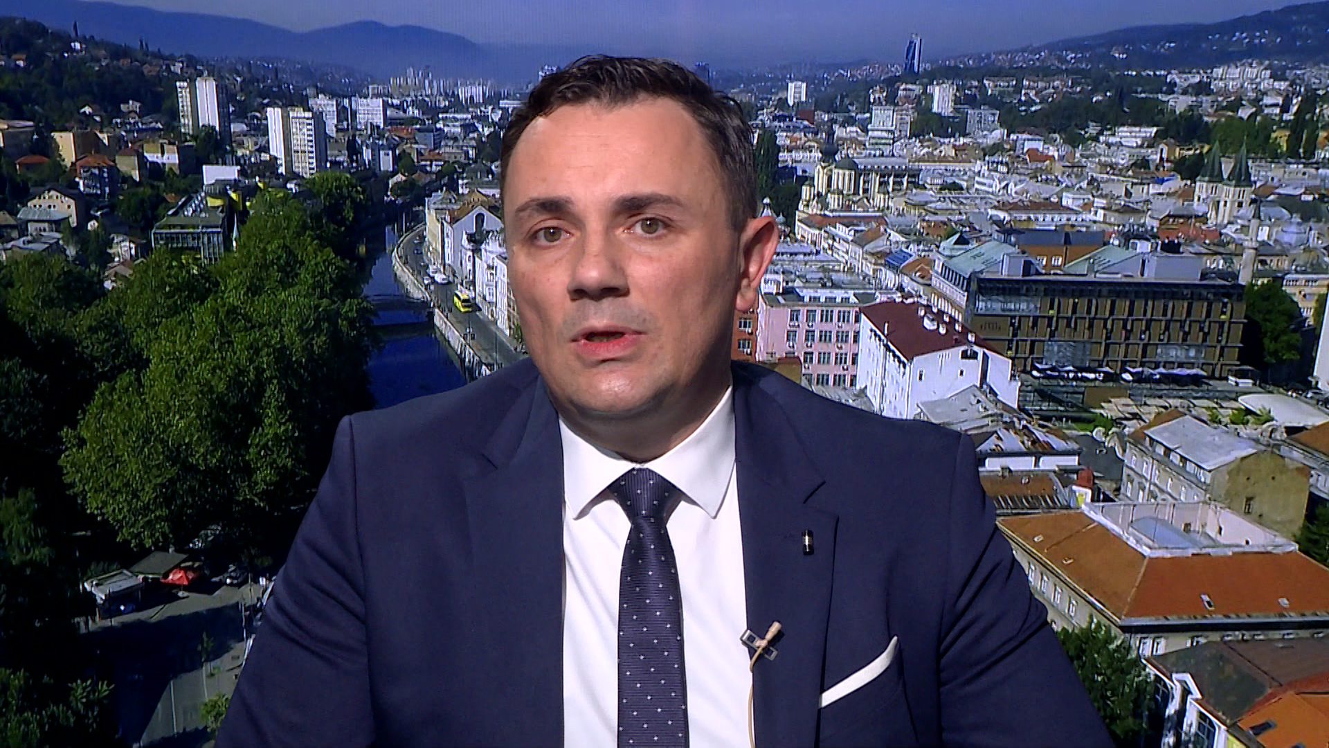 sa-anis ajdinovic-clf-130820.18_06_17_07.Still001