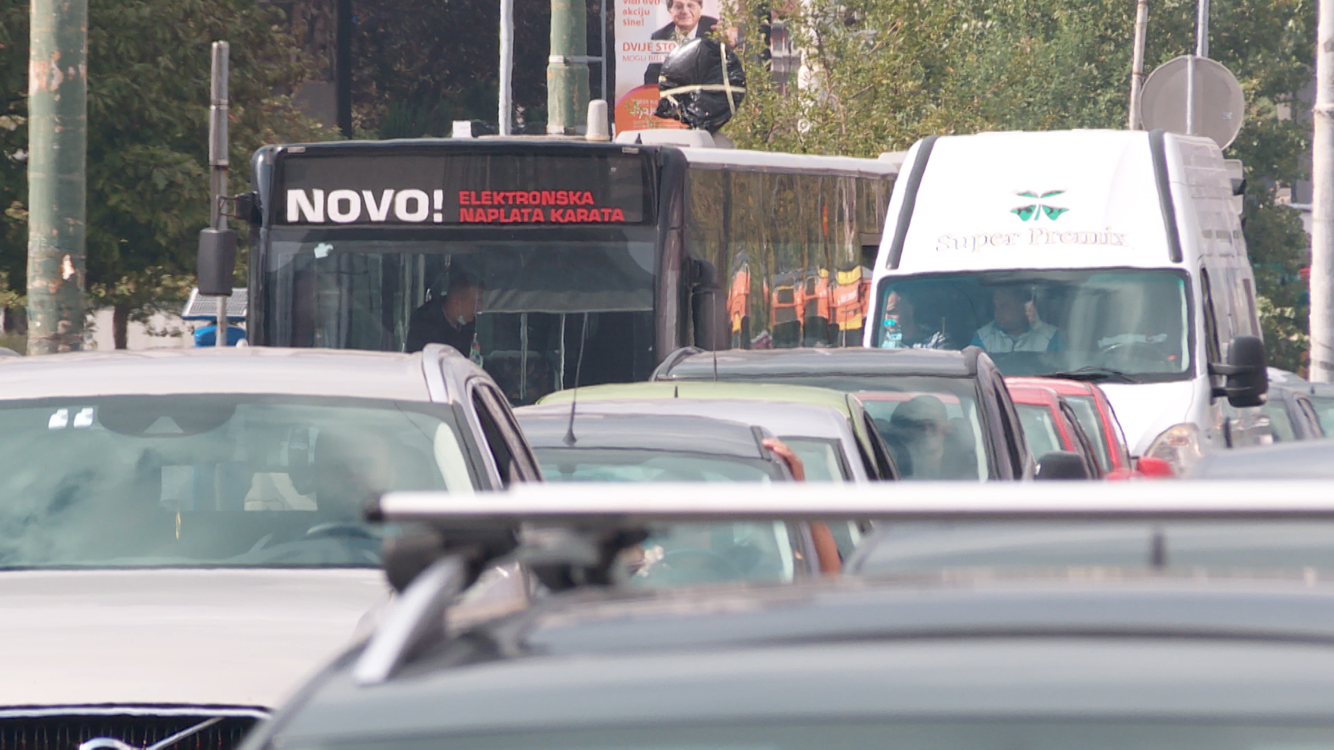 sa-ankete guzva-ljs(20201002-131558602).MXF.00_04_13_13.Still002