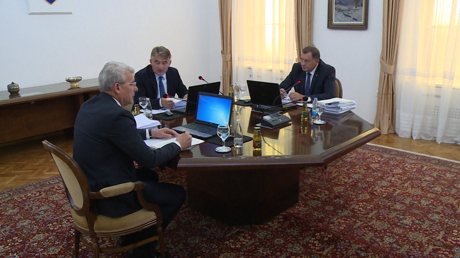 SA-ANP NASTAVAK PKG-ADS(20190822-162821240).mxf.00_00_12_07.Still002