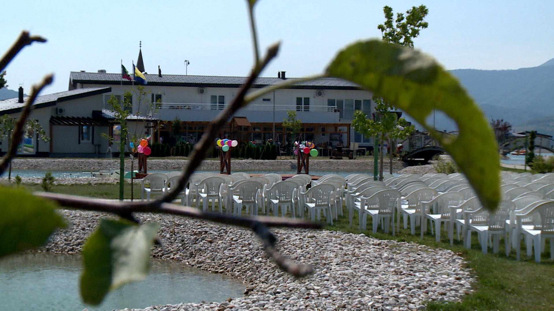 SA-ARAPI U OSENIKU PKG-ADS-1(20170819-182542916).Still005