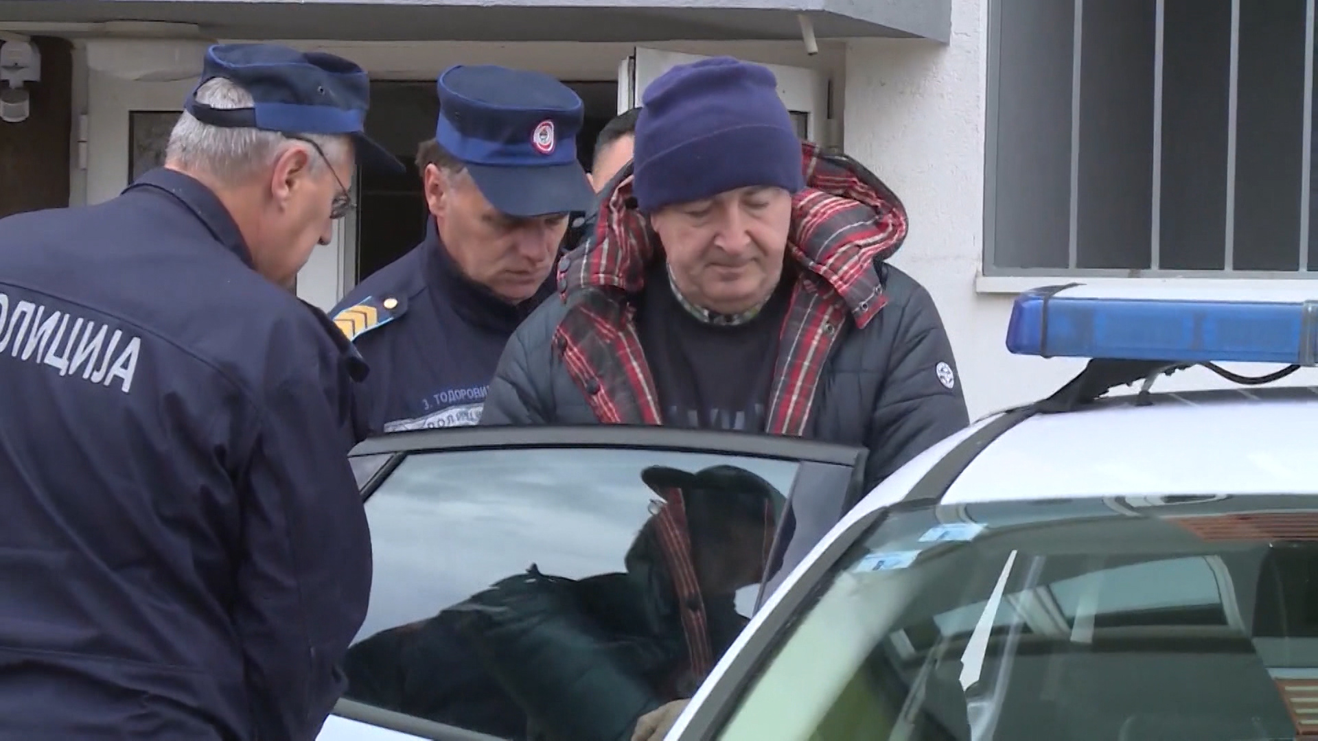 sa-arh-zgrada institucija kisa vo-091220(20201209-154724876).00_00_49_05.Still013