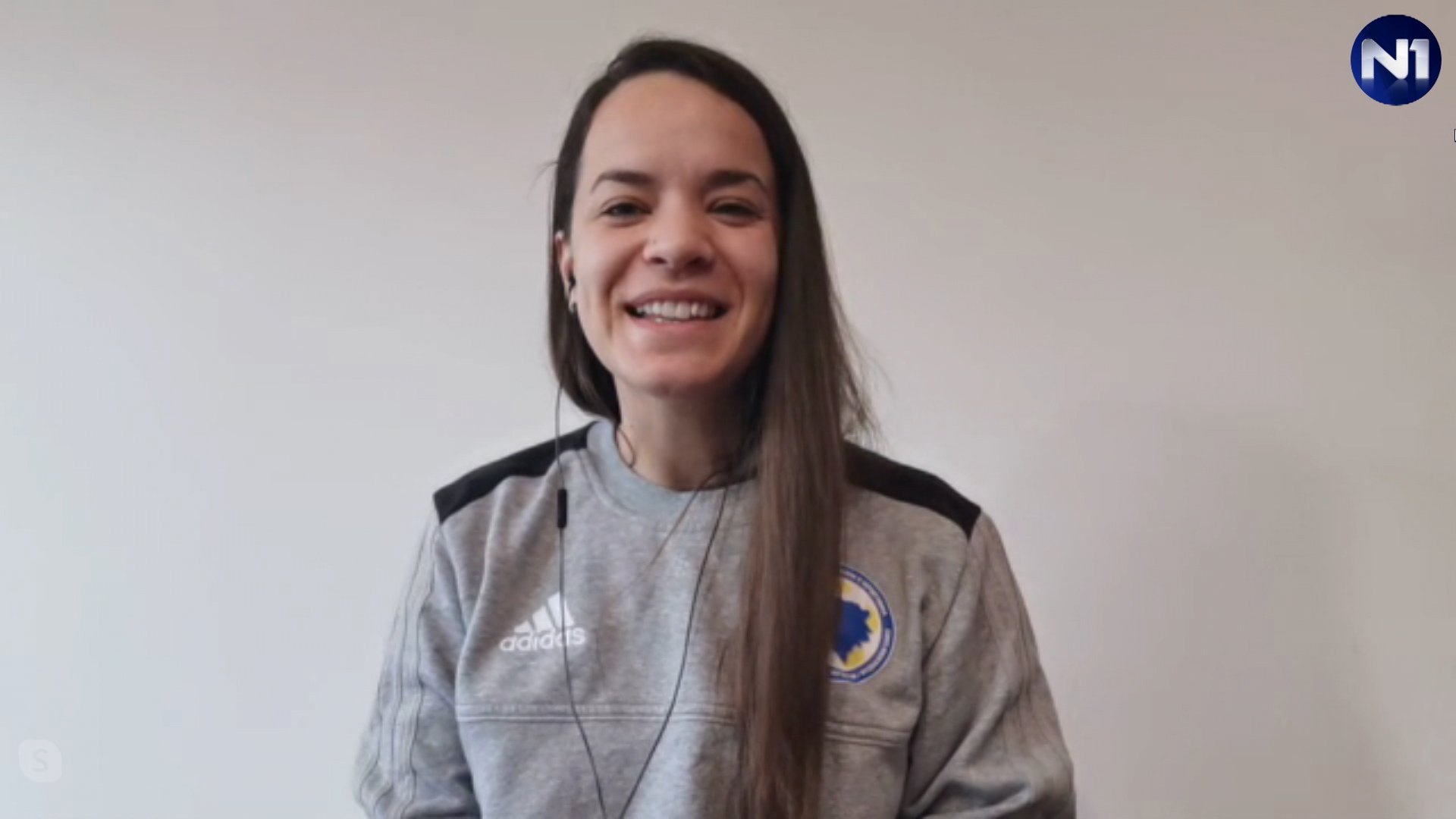 sa-azra numankadic-clf-050320.07_41_19_09.Still002