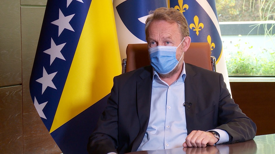 SA-BAKIR  DU INTW-TJD-1(20200930-171442293).mxf.00_00_31_09.Still001