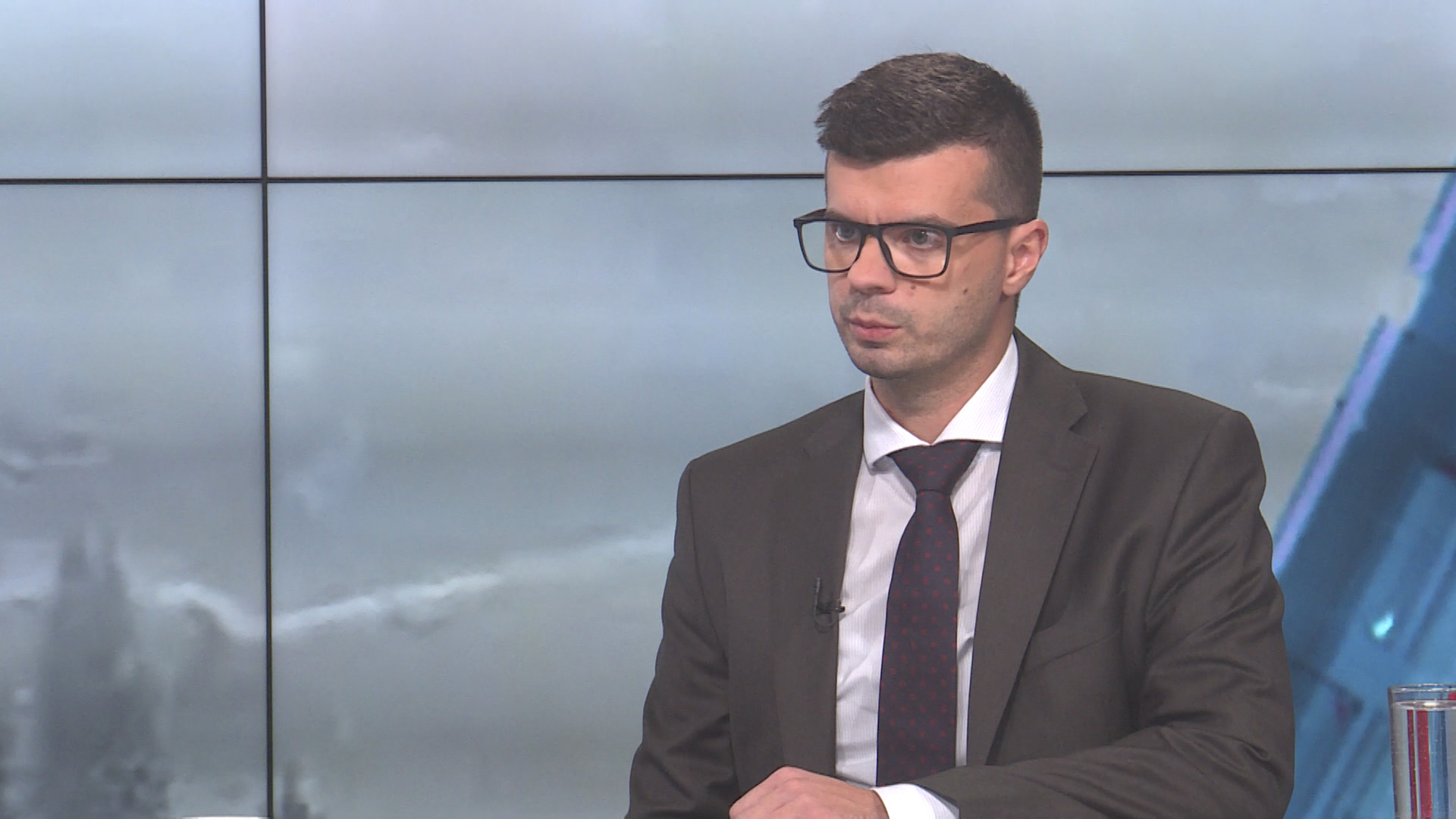 sa-bakir krajinovic-clf-031219.17_57_46_00.Still001