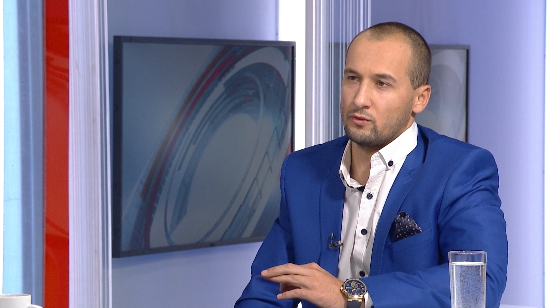 SA-BIH I VEL BRIT PKG 19-ESM-1(20180528-153021236).Still026