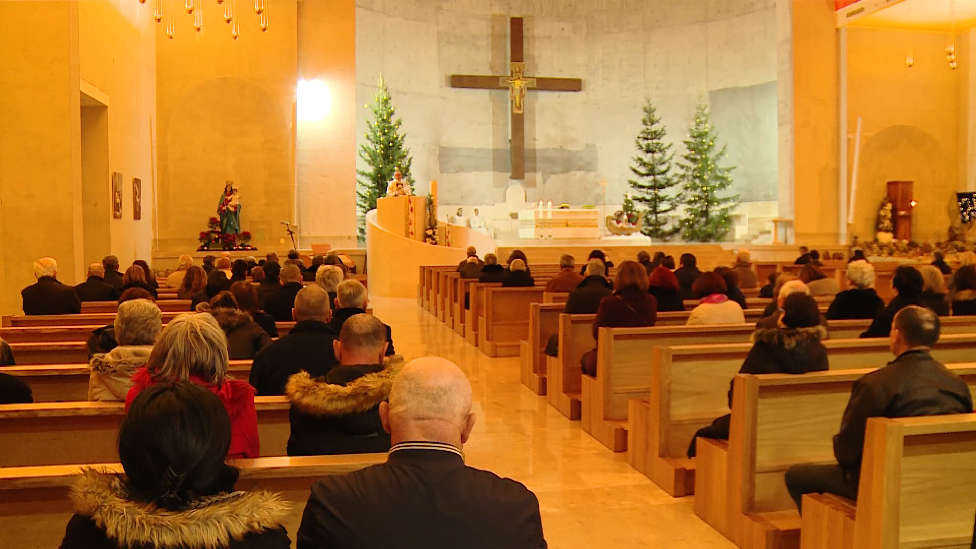 sa-bozic u mostaru pkg-19-djk-1(20191225-143732593).mxf.00_02_43_15.Still001