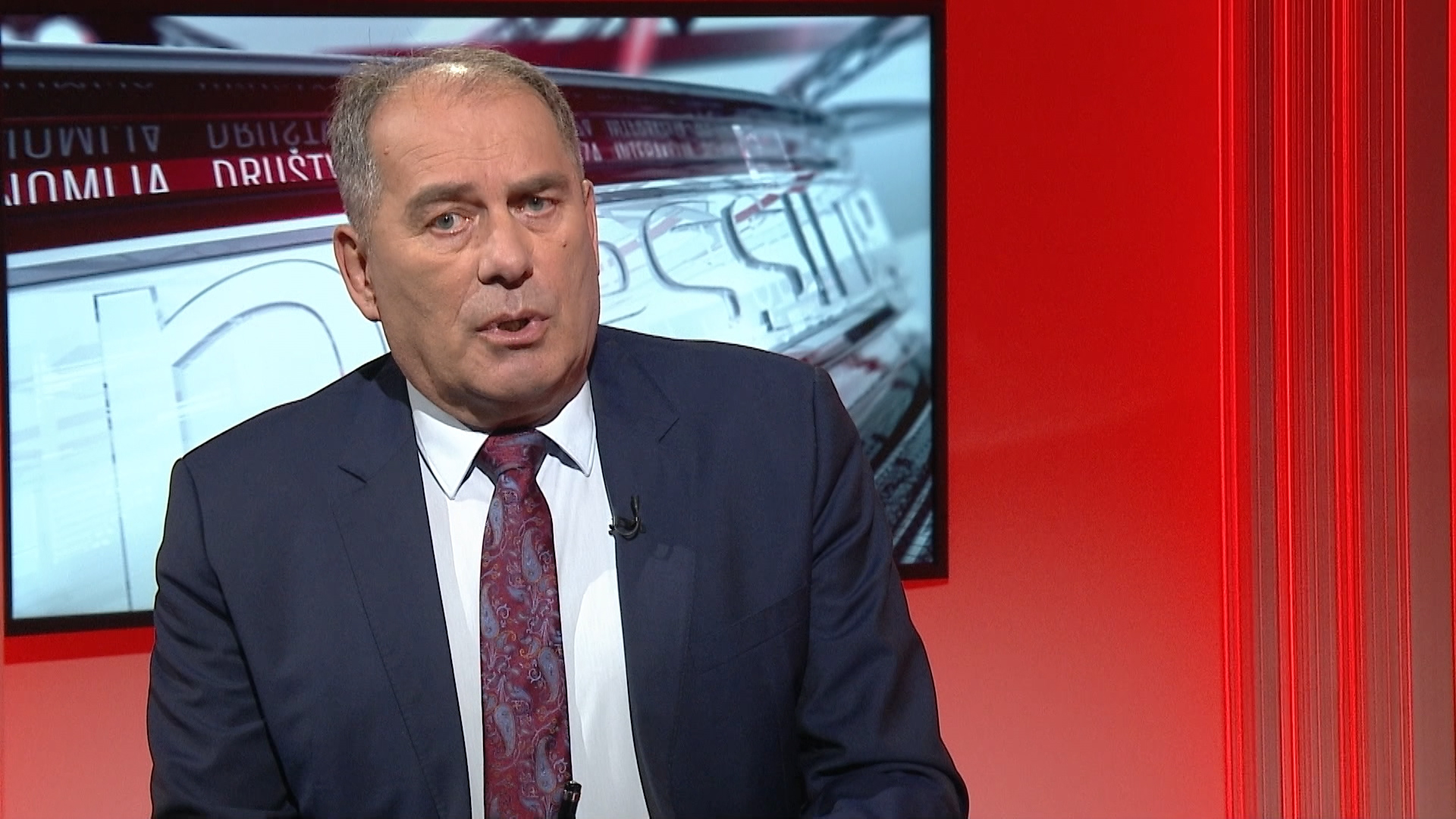 SA-CARINE DNT-19-BOB-1(20181121-182844230).00_07_07_16.Still008