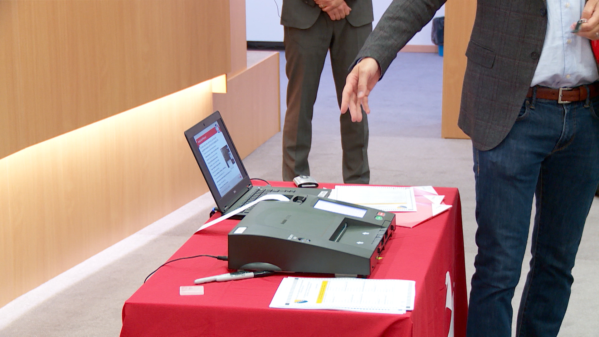 SA-CIK I DIP PKG-ADS(20200106-180024146).00_01_27_03.Still001