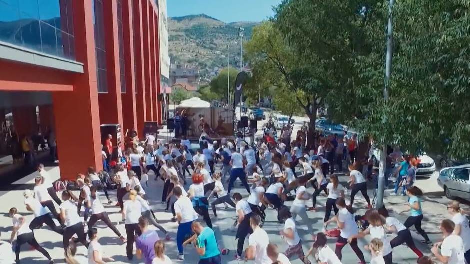 SA-COVIC LAJCAK PKG-ADS(20190912-170648865).00_04_20_19.Still015