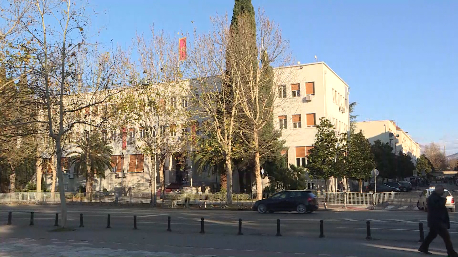 SA-CRNA GORA REAX-PKG-ALT-1(20191227-173603405).00_00_02_17.Still002