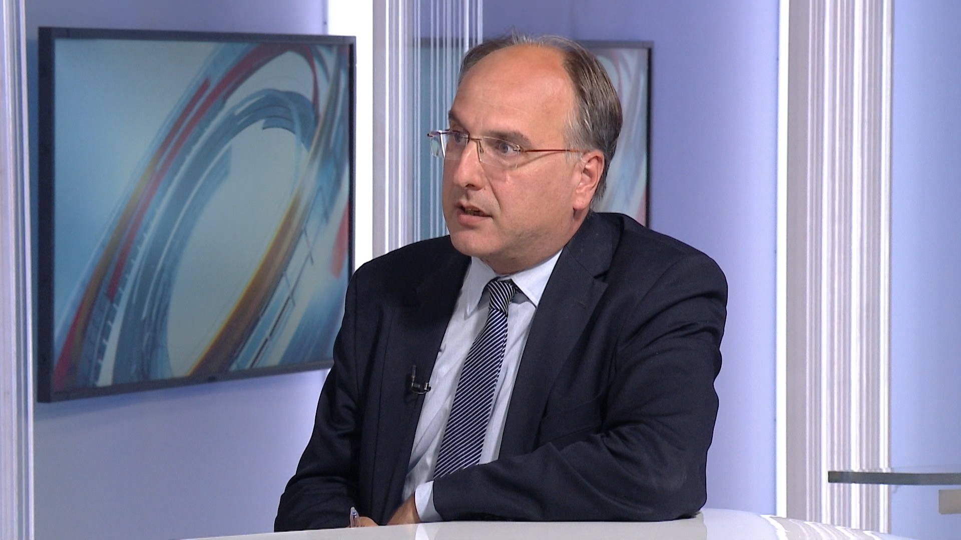 sa-damir arnaut-clf-120618.00_02_19_06.Still001