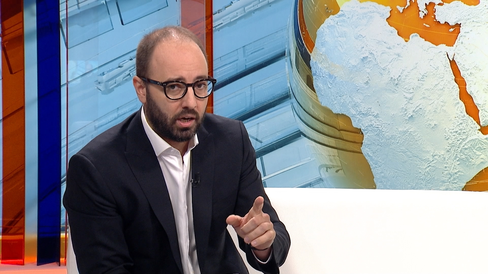 sa-damir masic-clf-030818.00_06_03_16.Still003