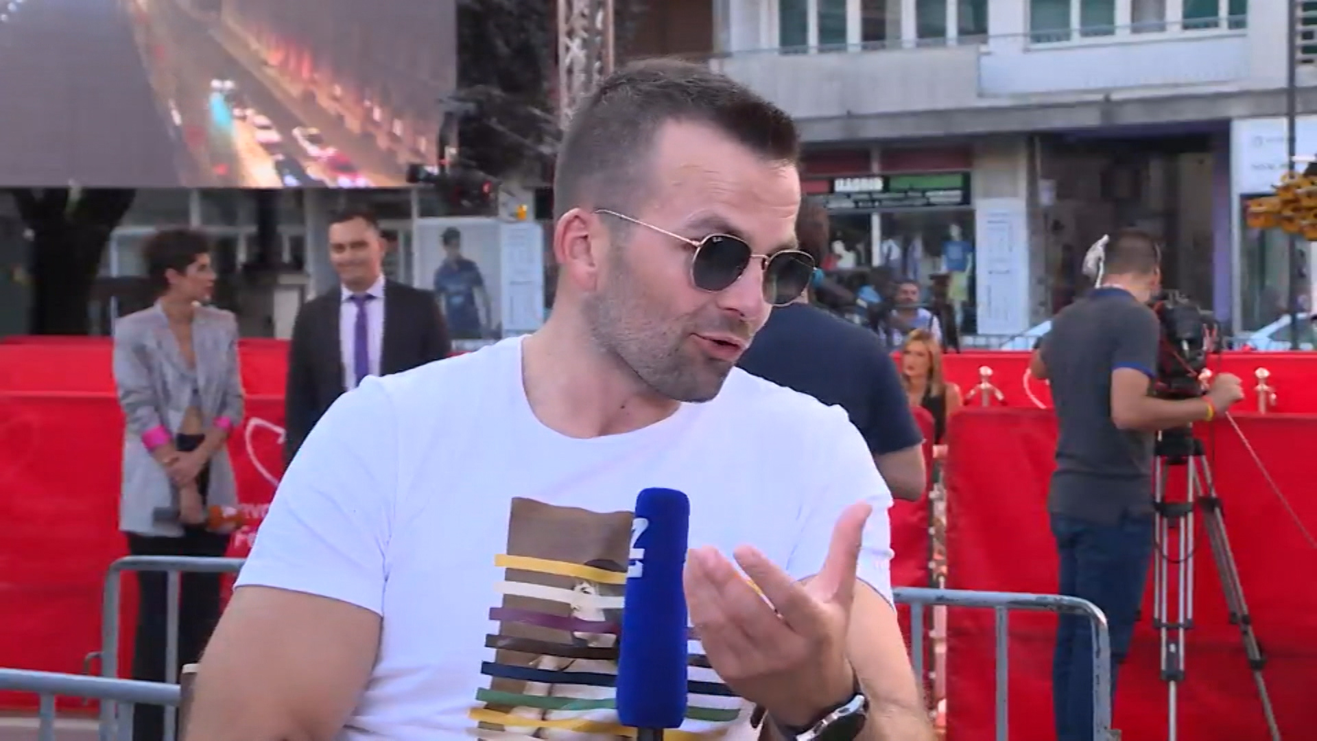 sa-dan uzivo-1800-220819.18_23_19_04.Still001