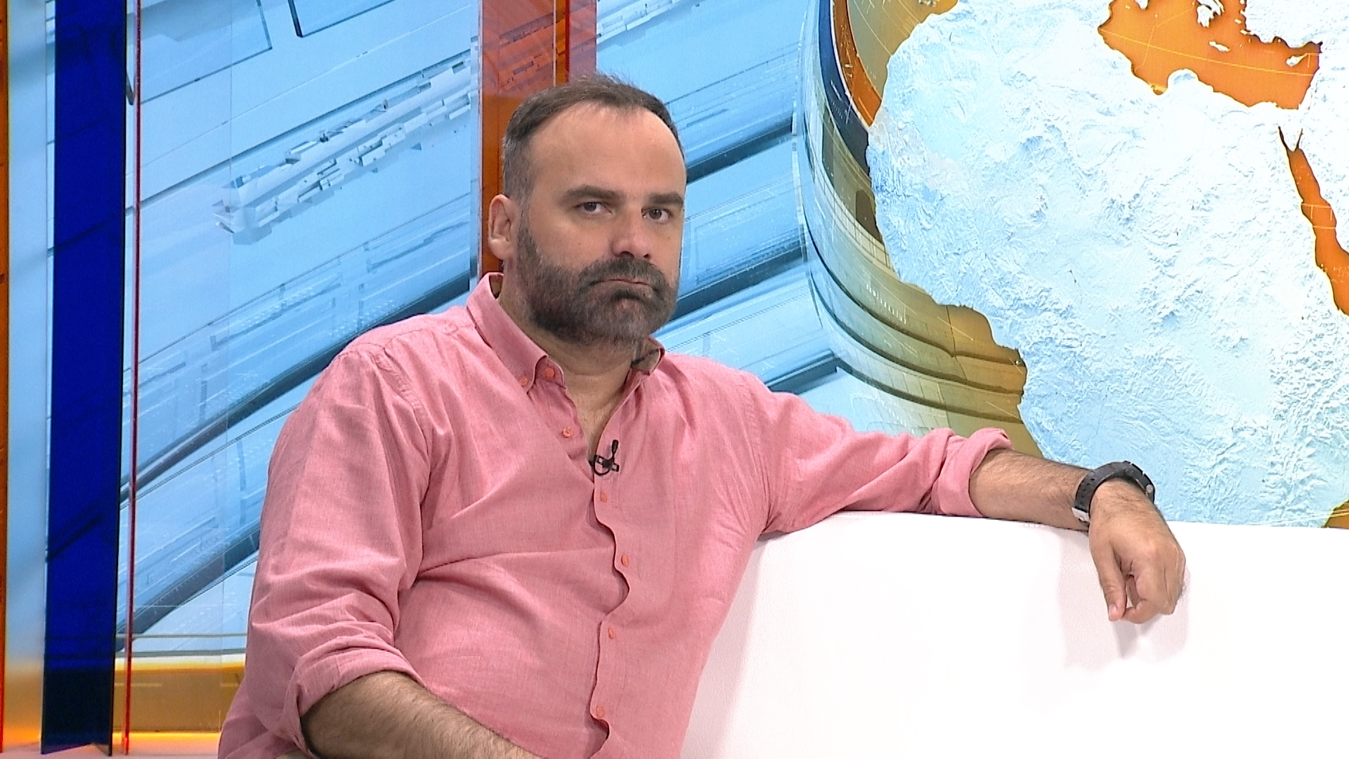 sa-dino mustafic-clf.00_01_45_13.Still003