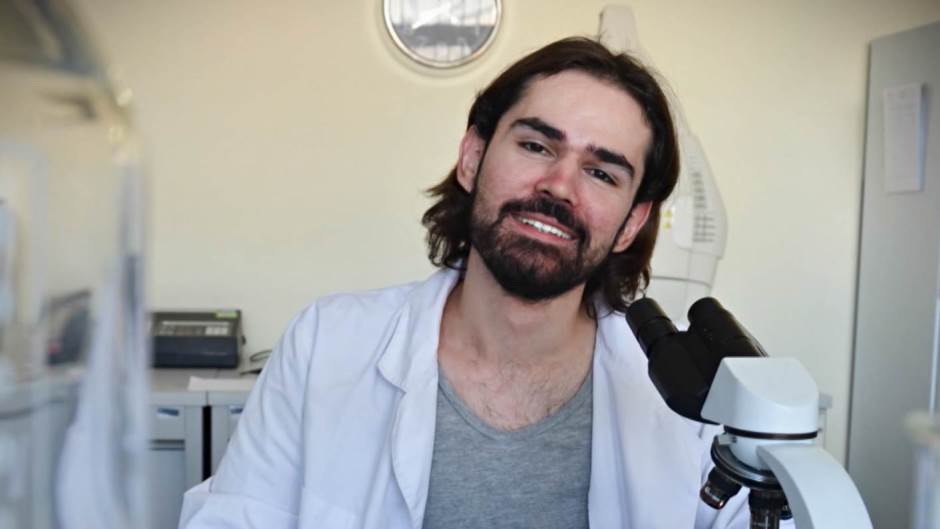 sa-dino mustafic-clf.00_04_16_22.Still012