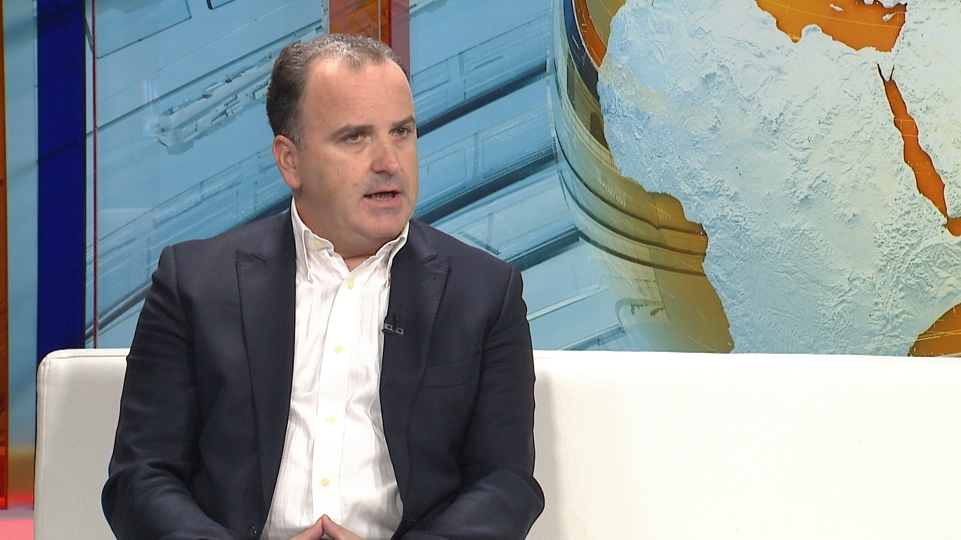 sa-djenan djonlagic-230518-clf.00_02_36_15.Still001