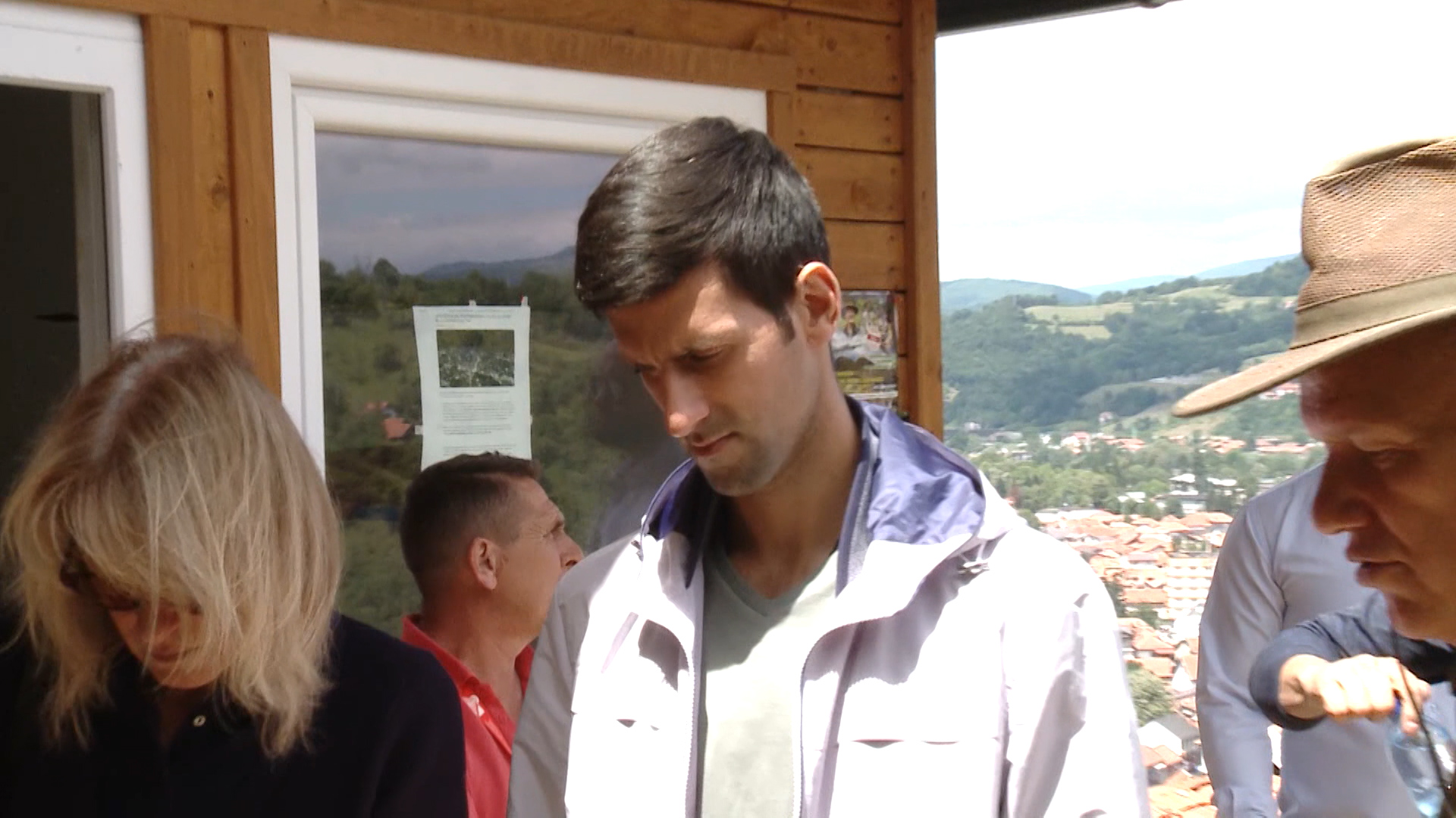 sa-djokovic visoko-net(20200713-170032602).mxf.00_00_41_00.Still001