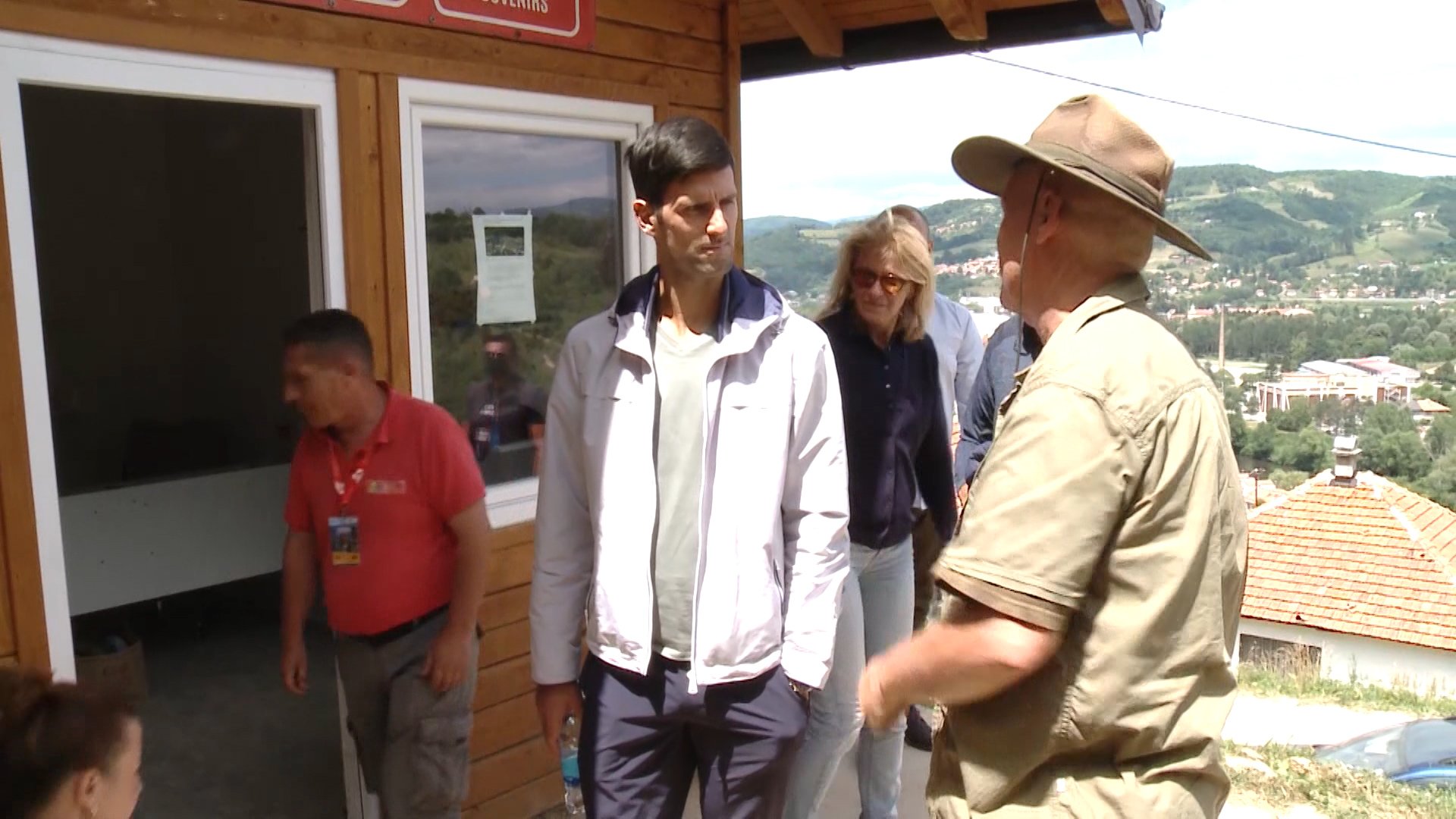 sa-djokovic visoko-net(20200713-170032602).mxf.00_01_15_18.Still002