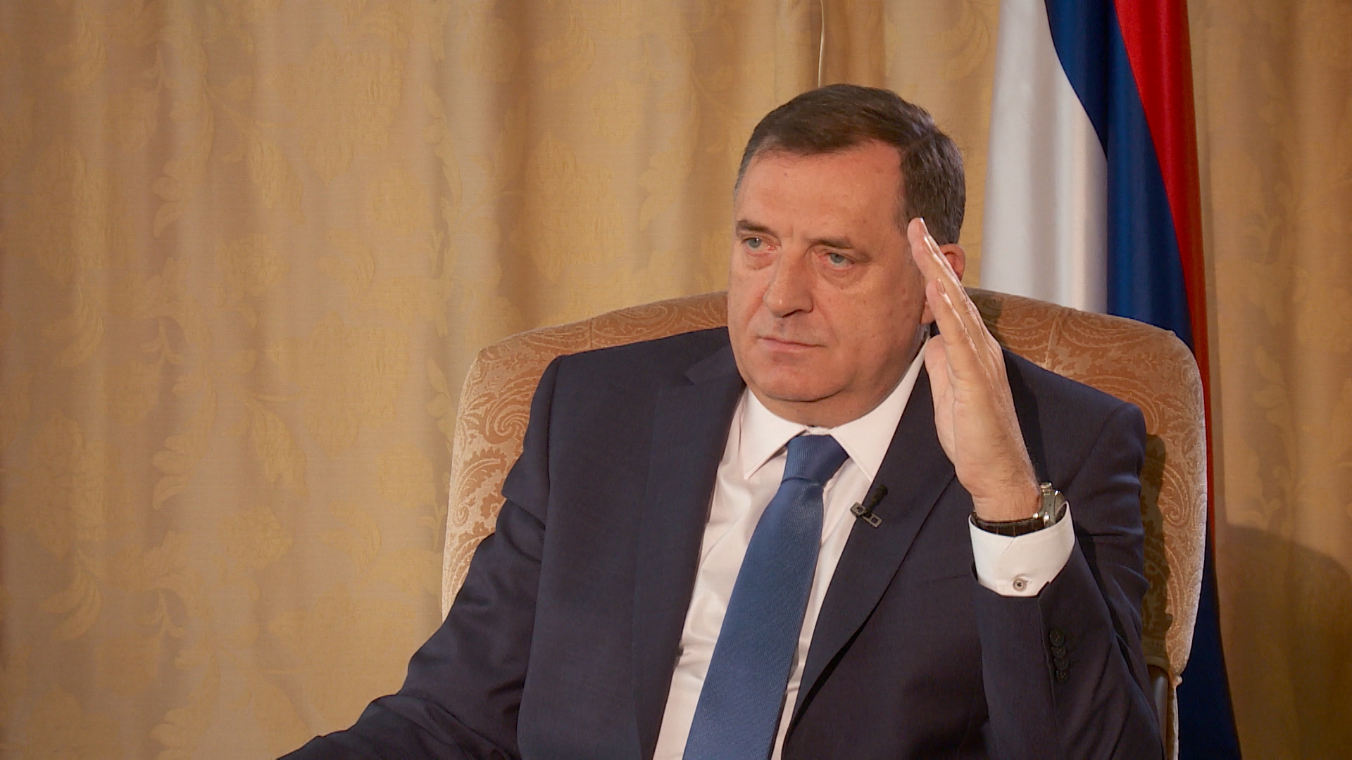 SA-DODIK INTW-DU-ZVK-1(20190522-143902627).00_18_49_09.Still002