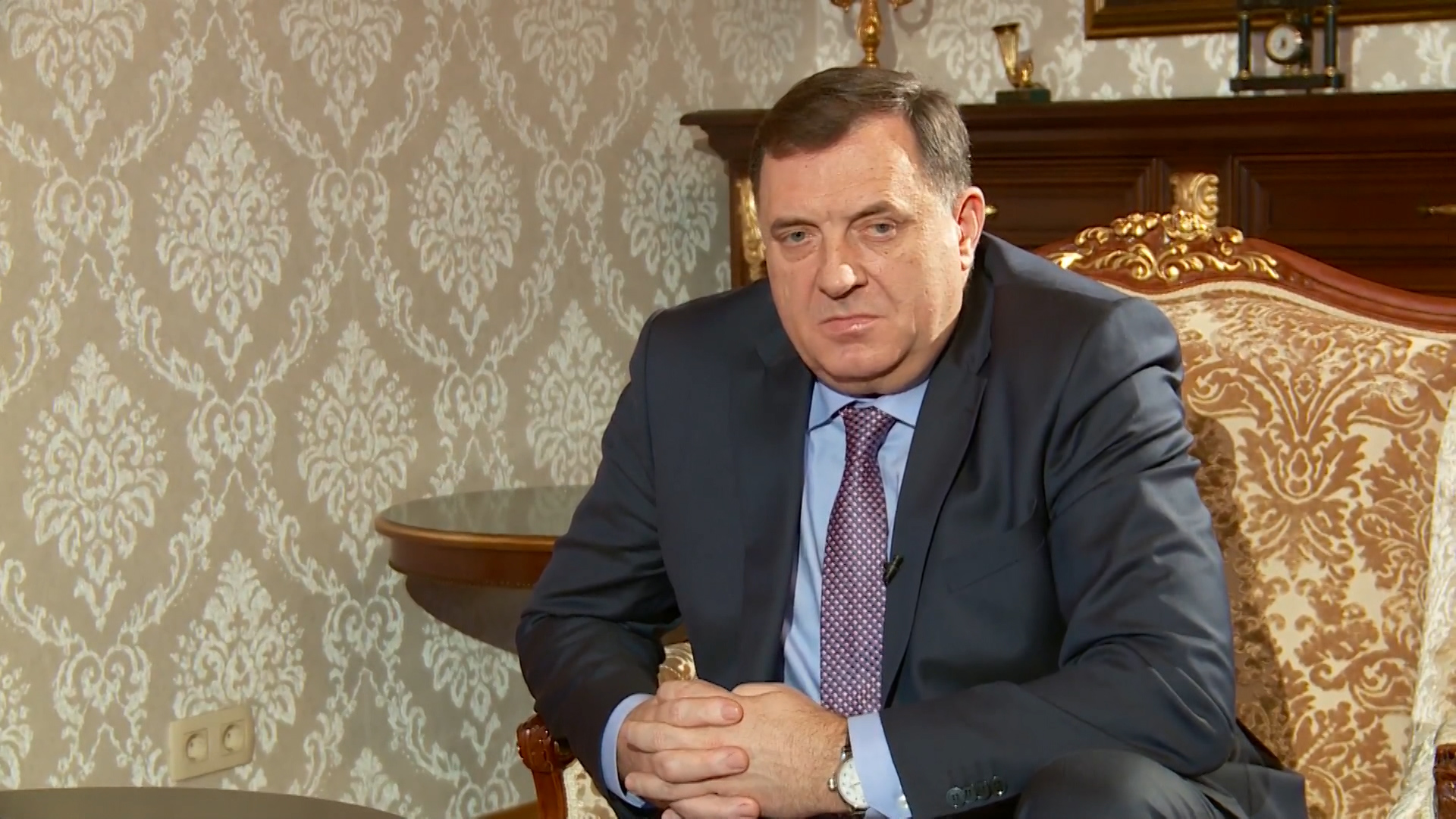 sa-dodik kratki-160118-snm-wmt.Still003