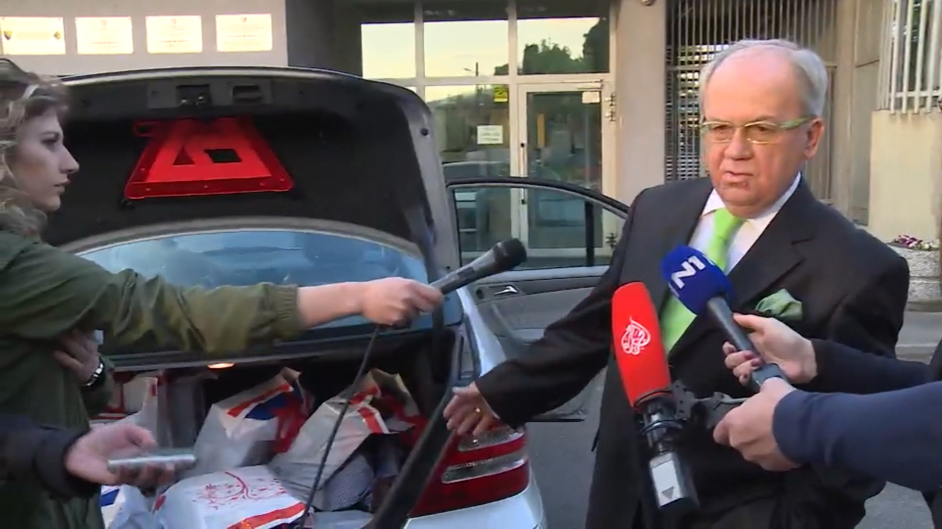 SA-DODIK O PUTINU-JJD-1(20180428-142159297).00_00_01_06.Still017