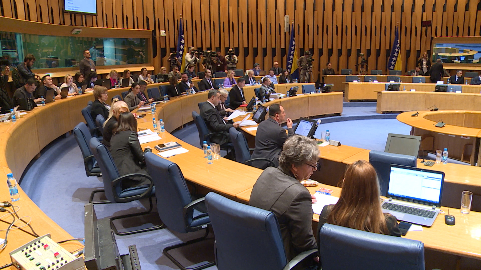 sa-dom naroda pkg-19-bob-1(20200214-155132313).mxf.00_00_00_00.Still001