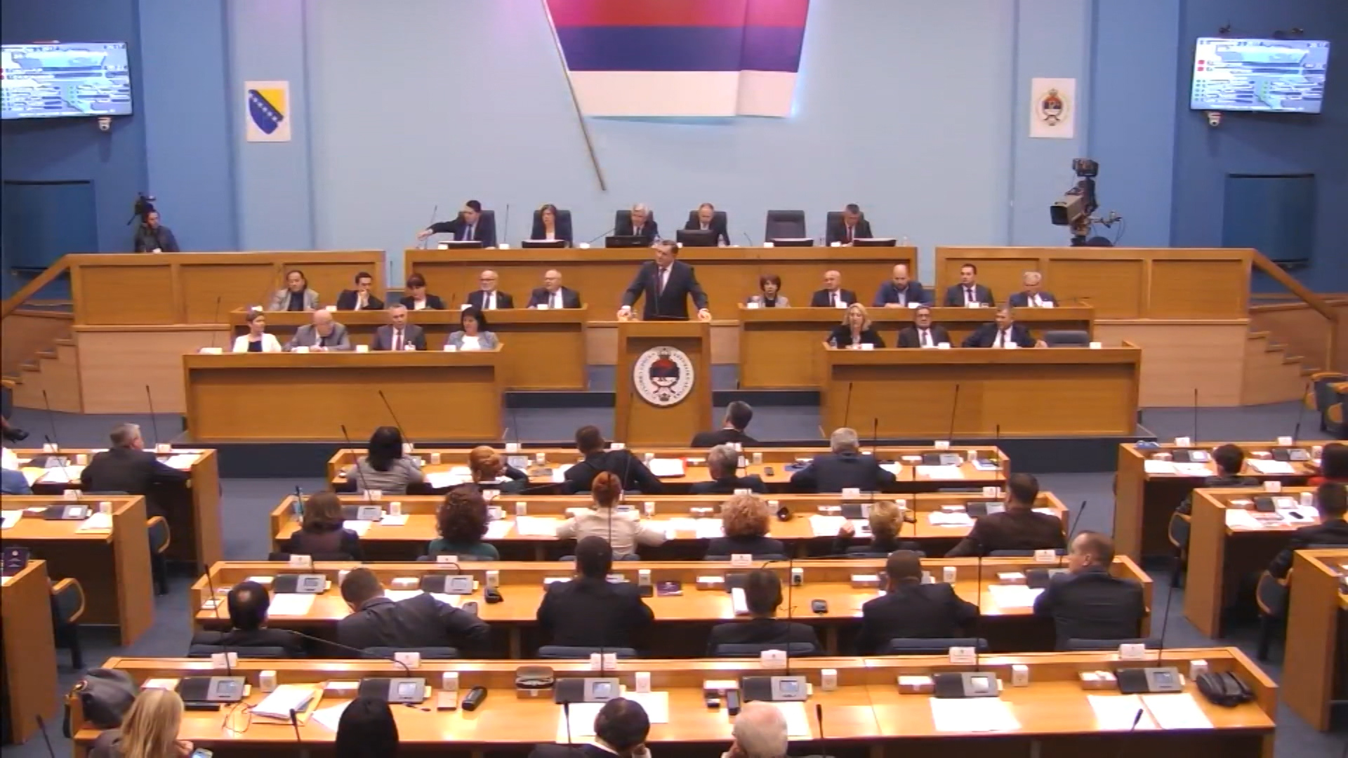 SA-DU GOSTI GFX VO-ZVK-1(20171107-120810736).Still004