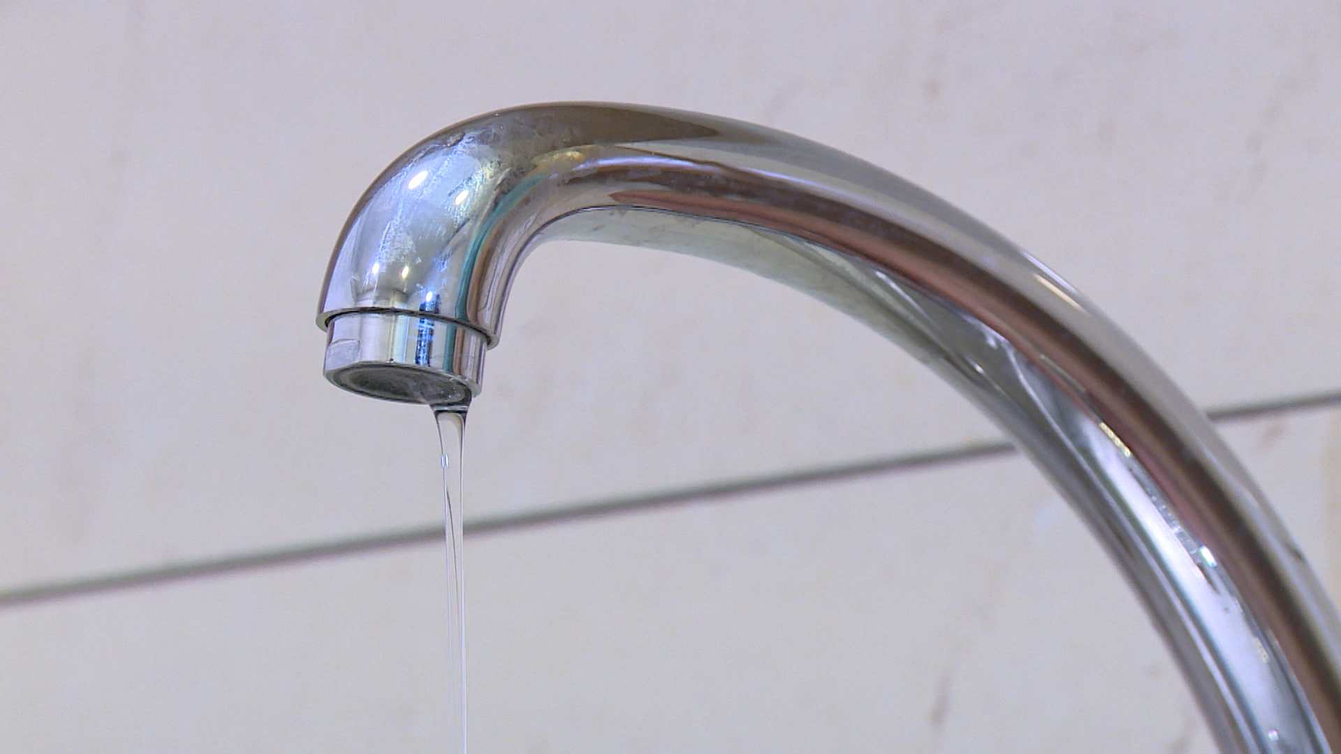 SA-DU GOSTI GFX VO-ZVK-1(20171107-120810736).Still008