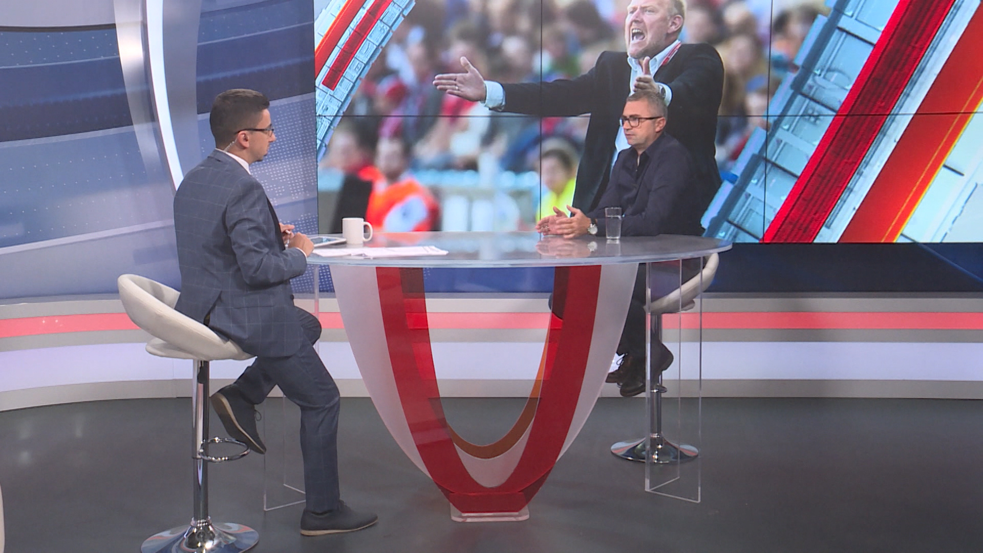 SA-DU-TIRO-REP-311019-1(20191031-191424972).00_05_51_18.Still001