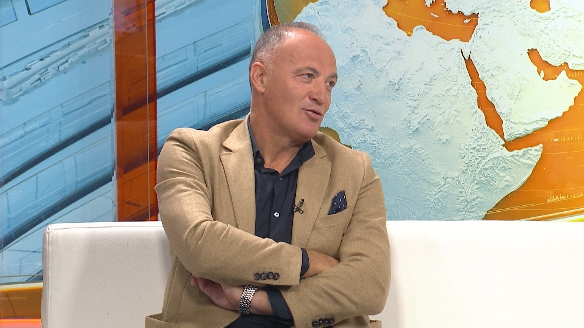 sa-durakovic-clf.00_05_41_23.Still008