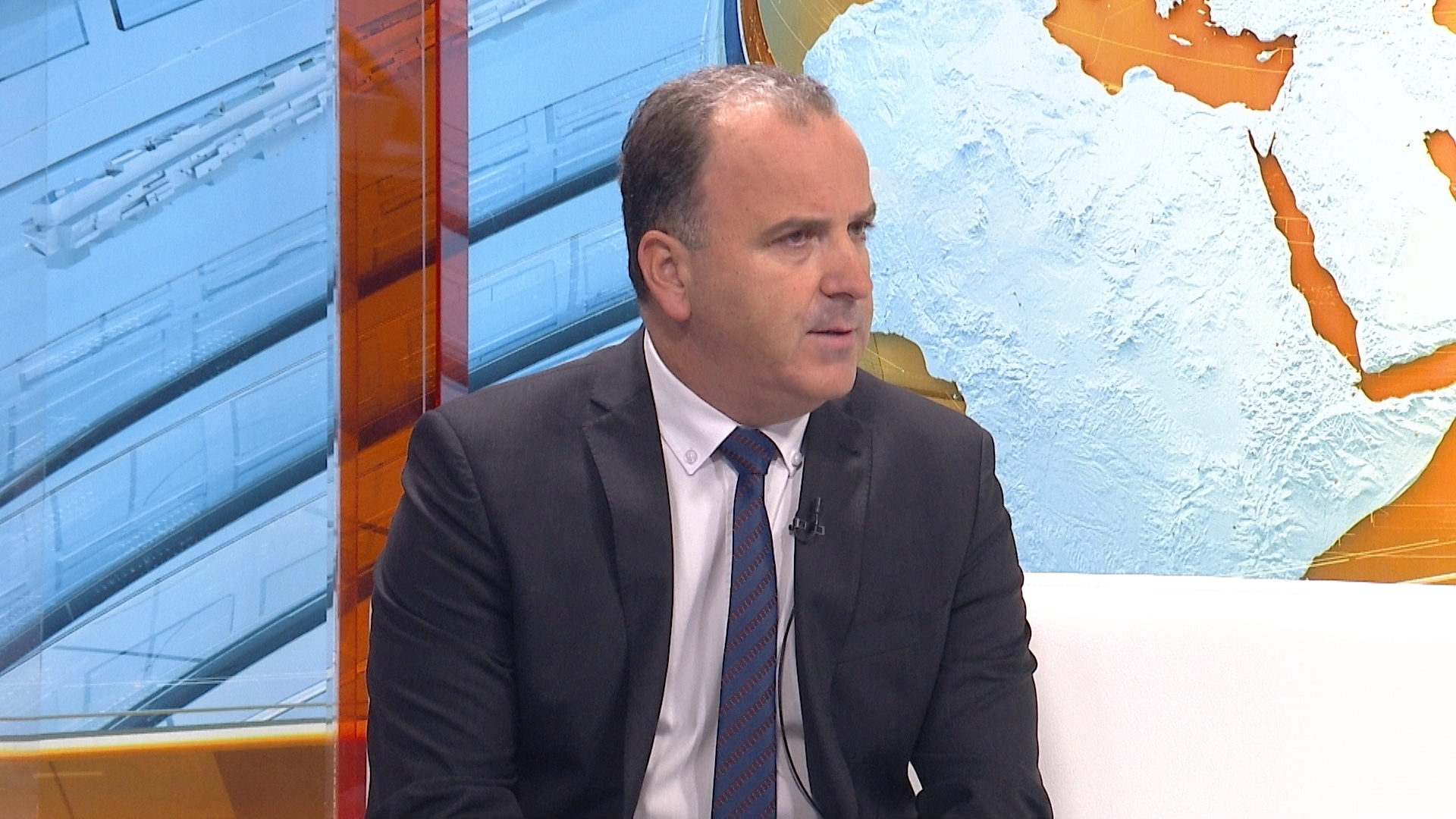 sa-dzenan djonlagic-clf-200919.00_04_05_01.Still002