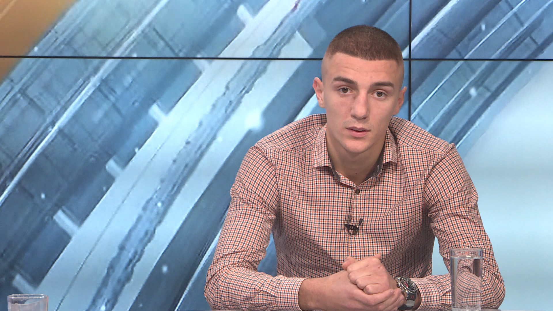 sa-edin sinanovic-clf-041119+.Still001