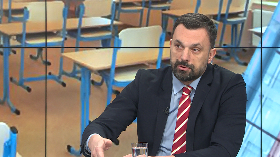 sa-elmedin konakovic-clf-160118.18_04_11_19.Still002