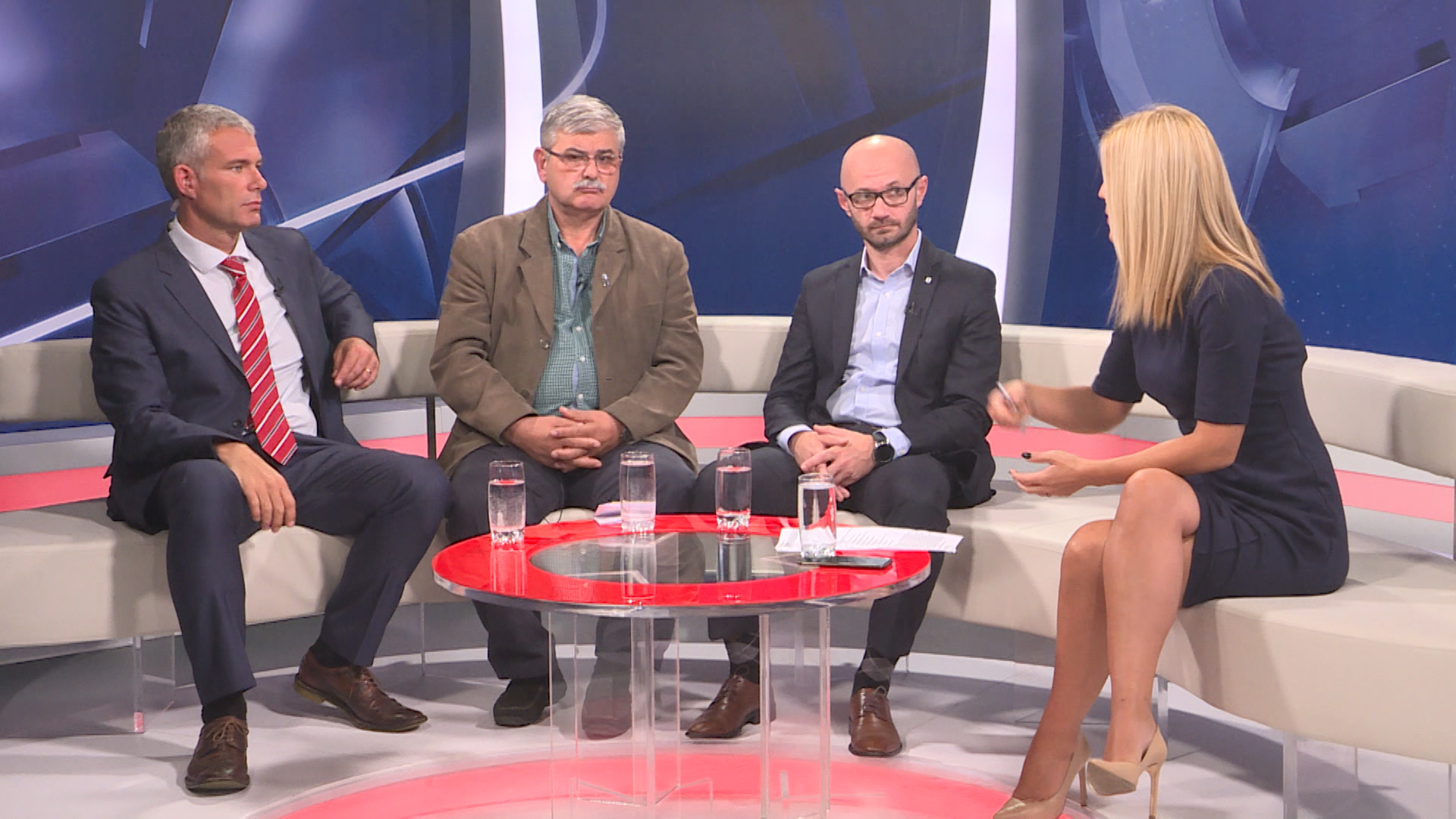 sa-elmir mathhew amor-clf.18_18_09_04.Still001