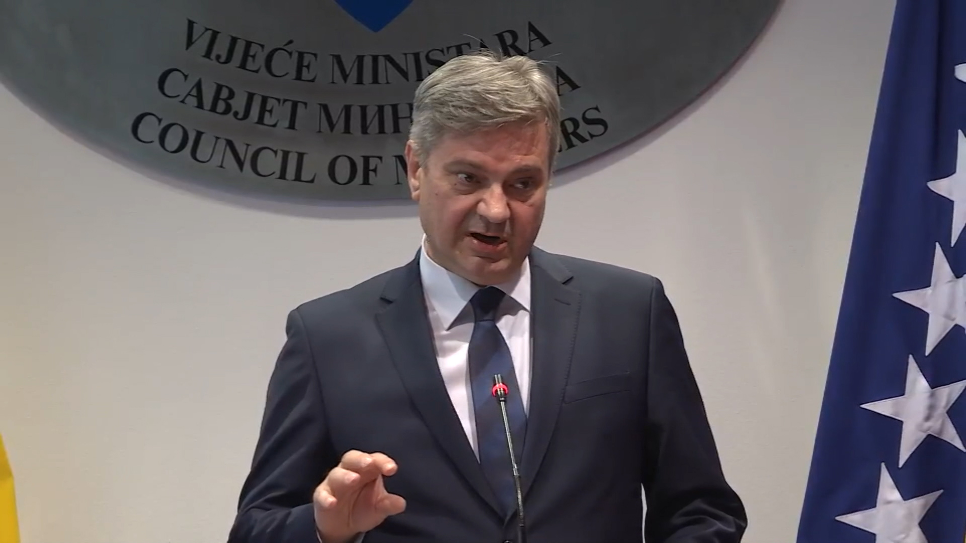 sa-fedja ibrulj-clf-250219.00_15_07_19.Still003