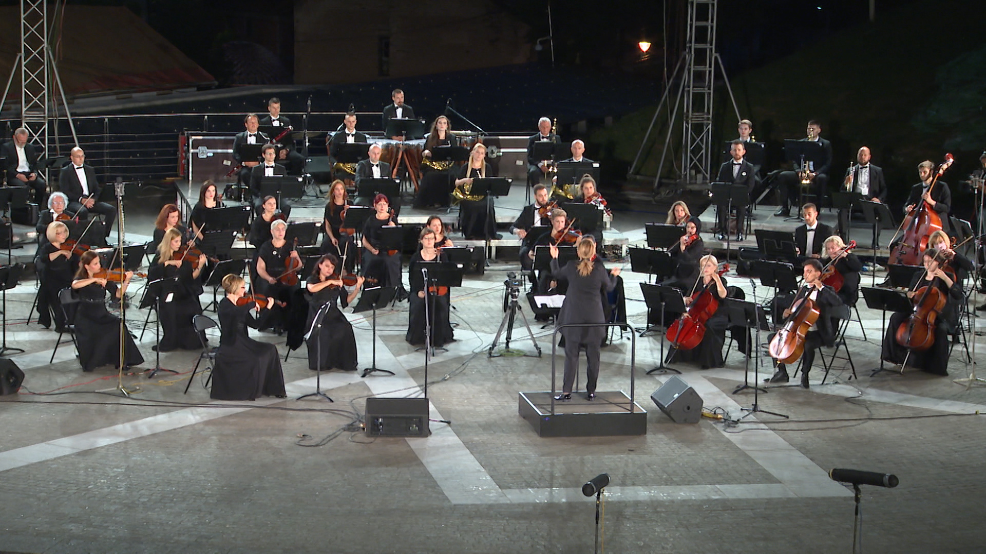 sa-filharmonija-adg-1(20200709-213940394).MXF.00_27_32_18.Still001