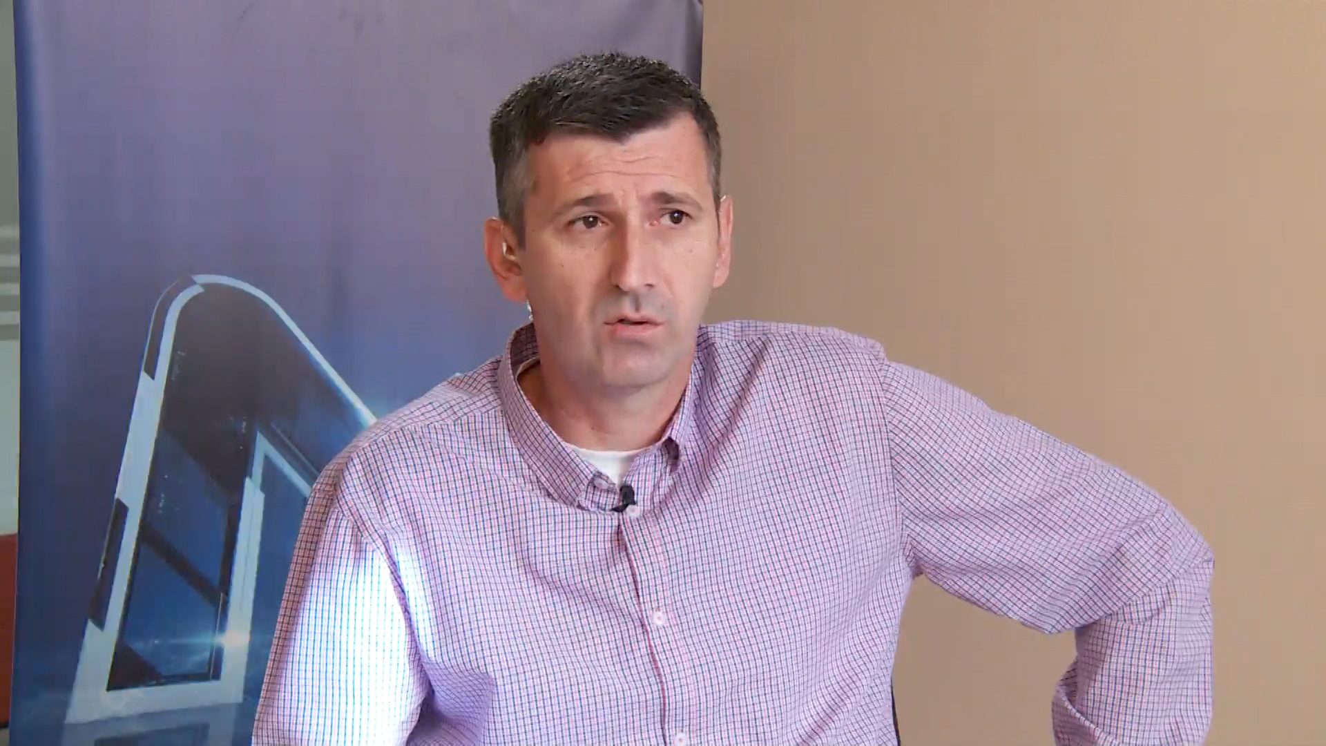 sa-goran karac-clf-141019.09_47_20_20.Still001