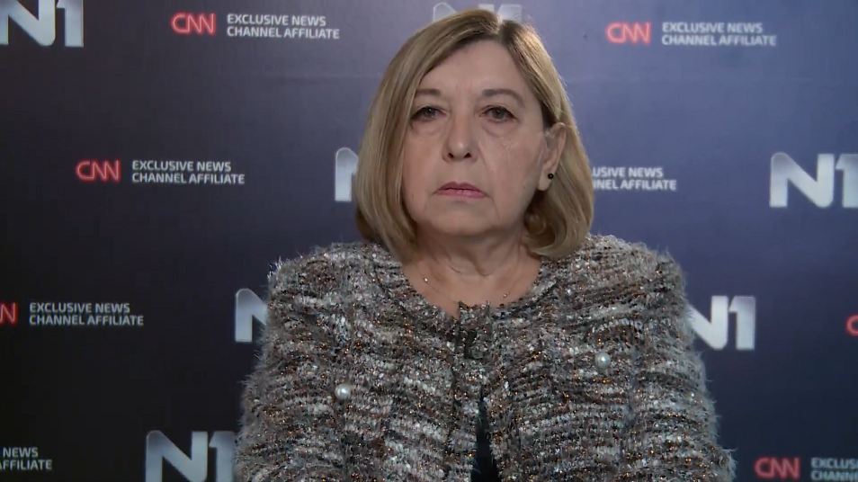 sa-gordana katana-clf-101118.09_33_37_15.Still001