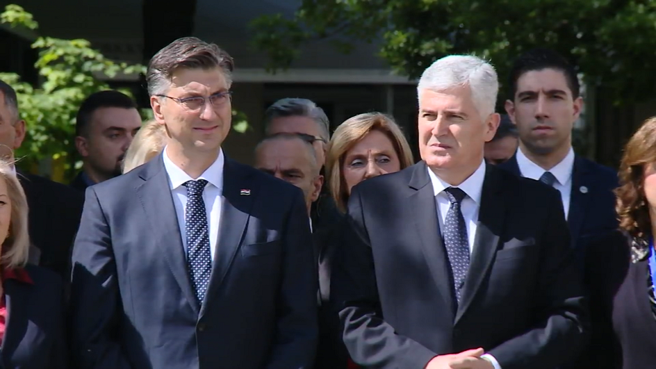 sa-hdz sabor-270419-djk-wmt.11_20_32_13.Still001