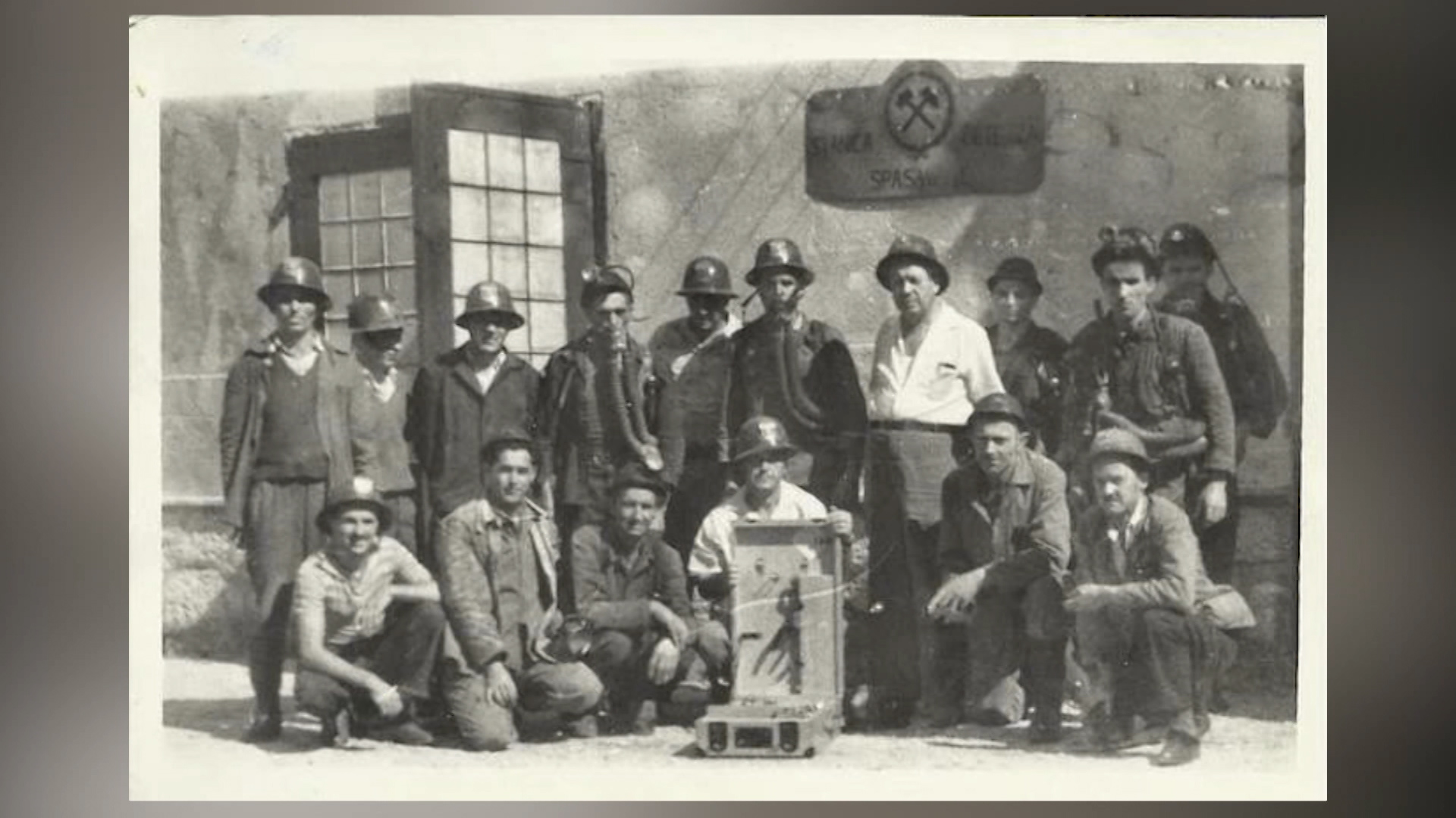 SA-IKONA FOLLOW PKG-SEM-1(20201221-165059908).00_00_04_23.Still006