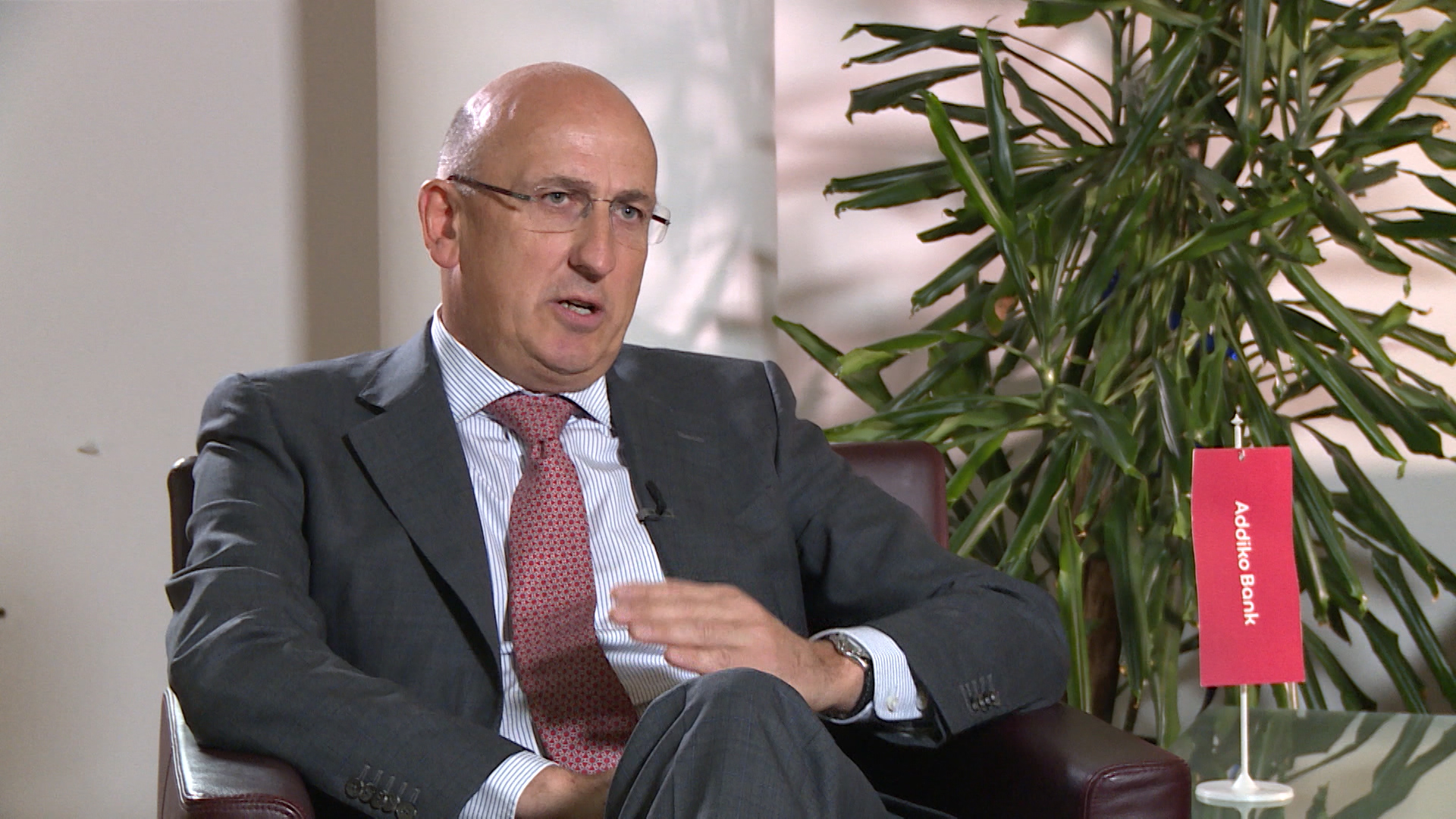 SA-INFOBIZ-150917-BEL-2(20170915-150113636).Still001