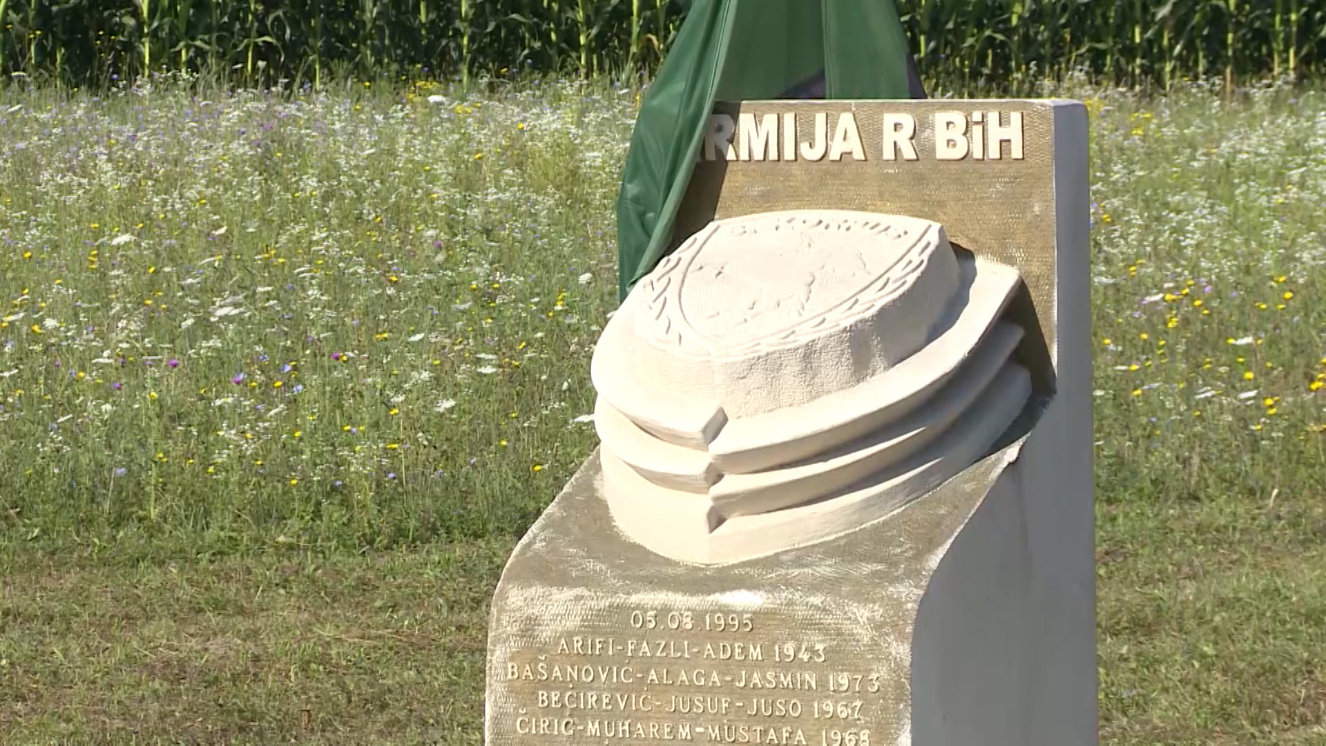 SA-IZACIC PKG-19-BOB-1(20190805-175125506).00_00_04_06.Still001