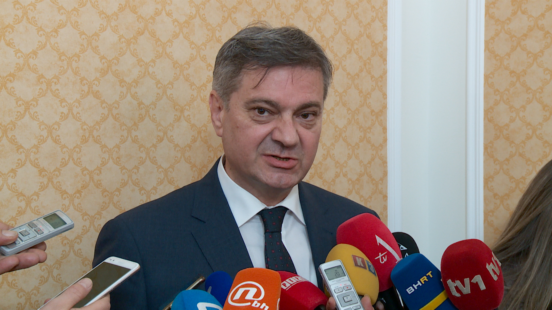 sa-izjave politika-ads-01(20190116-152610590).00_22_26_05.Still004