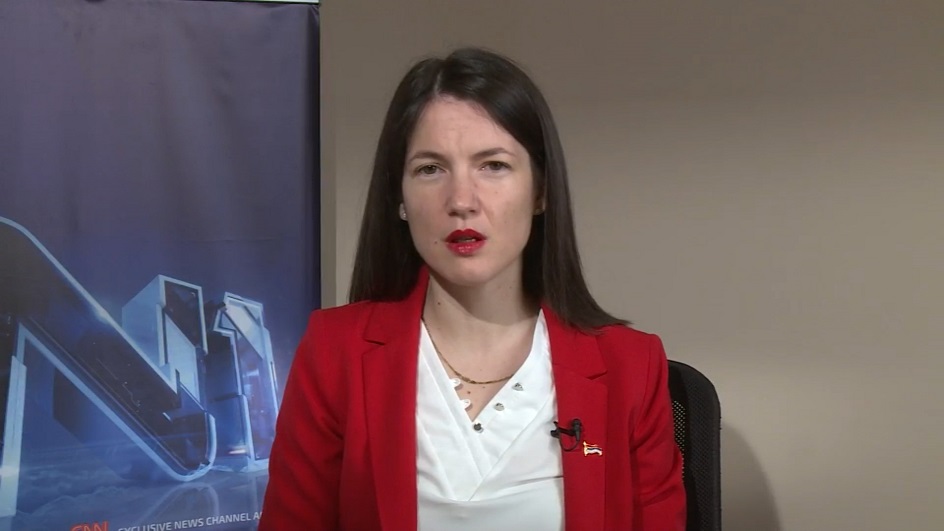 sa-jelena trivic-clf-1612119.08_36_38_19.Still001