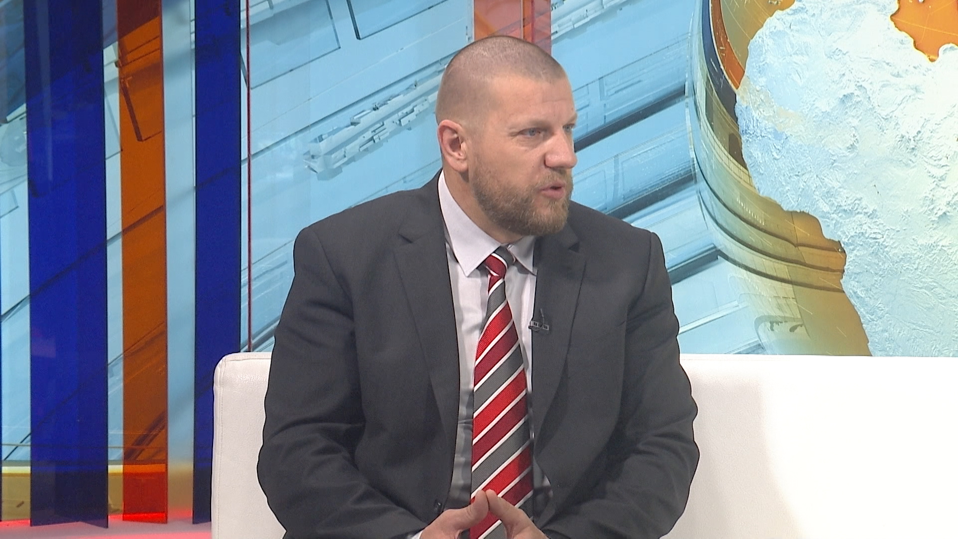 sa-jusko-070518-clf.00_15_56_07.Still001