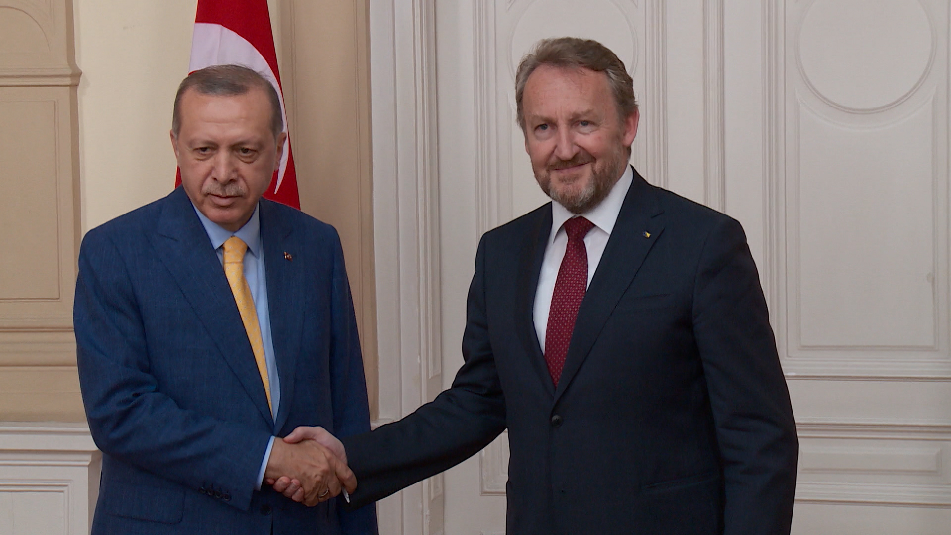 SA-JUSKO ZA DU-ADS(20180521-154047758).00_00_08_00.Still011