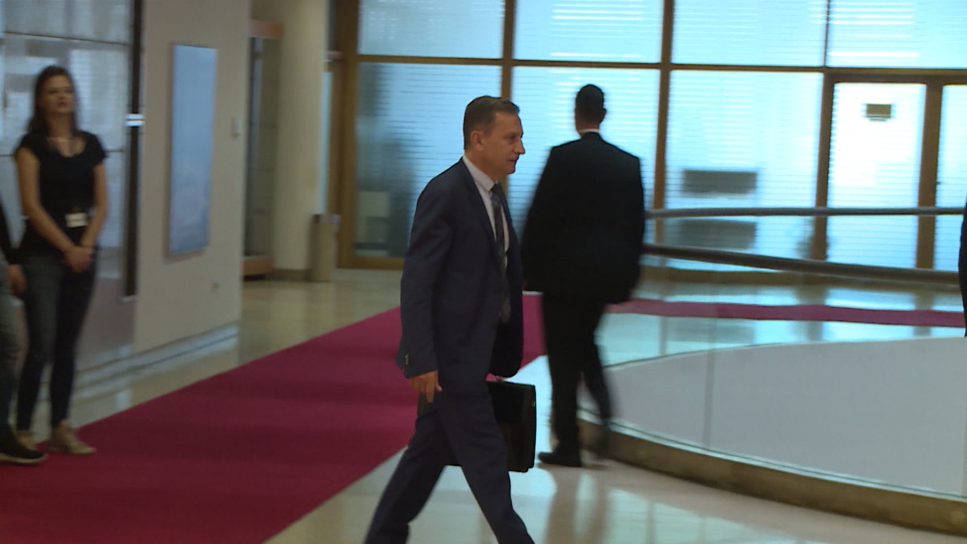 SA-KOMISIJA OSA PKG-ADS(20200617-182002528).mxf.00_00_16_05.Still001