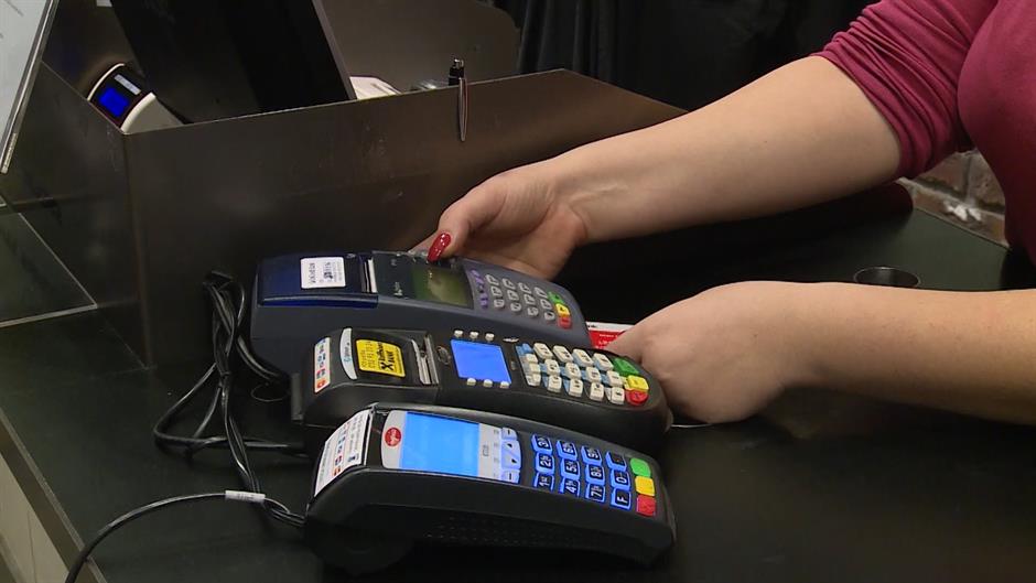 SA-KONZUMERIZAM-19-DJK-1(20161229-165243960).Still001